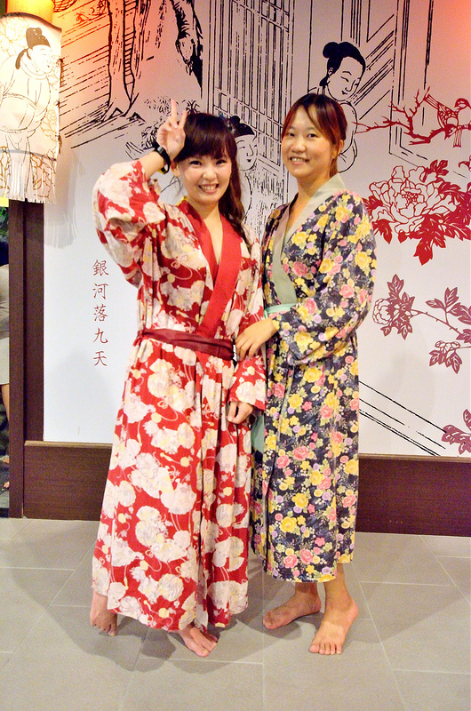  @大手牽小手。玩樂趣